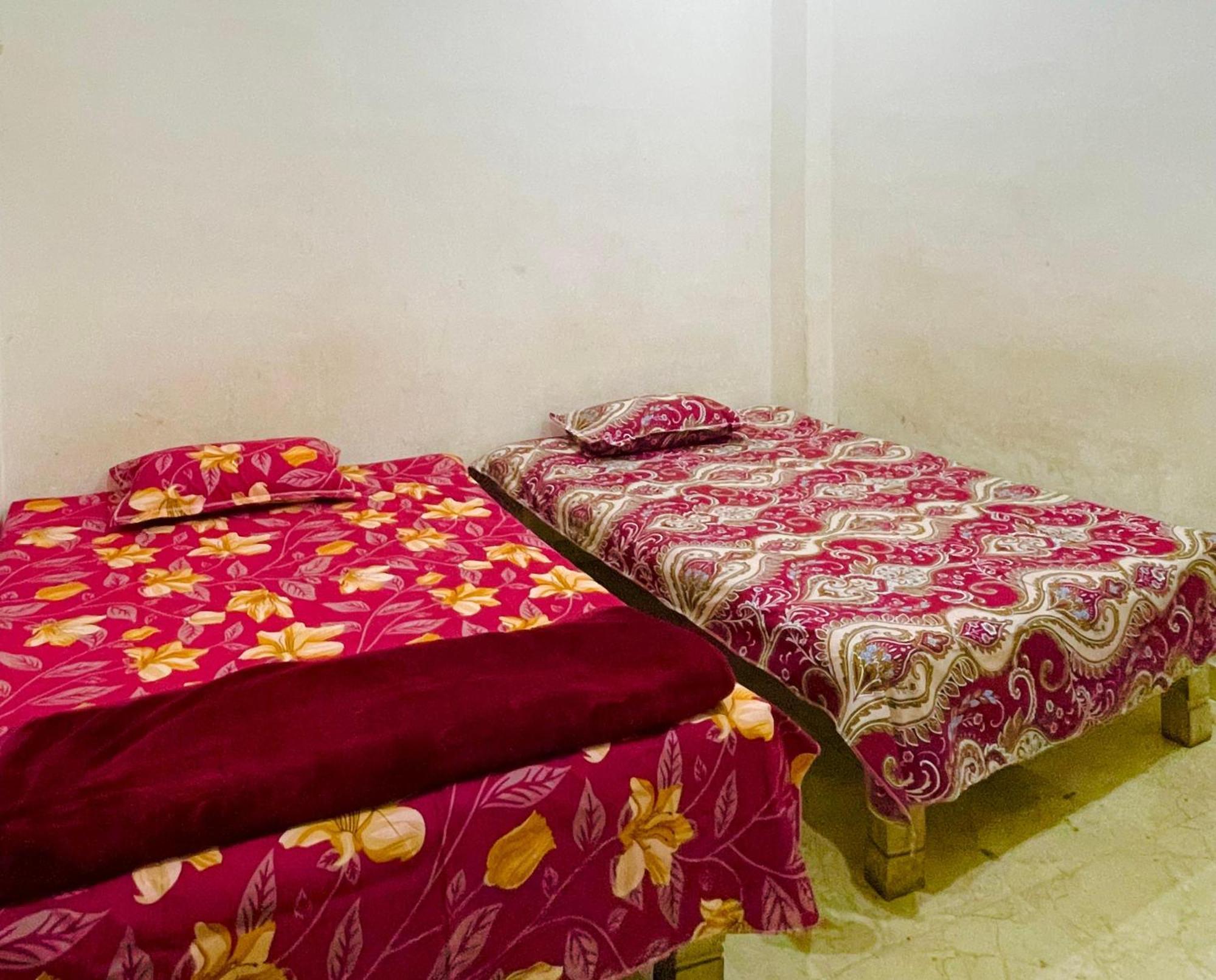 Om Sai Guest House, Varanasi